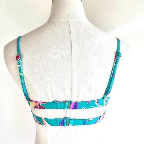 No Boundaries Junior’s Bikini Top Size Medium Aqua with Tropical Florals in Pink - Picture 3 of 11